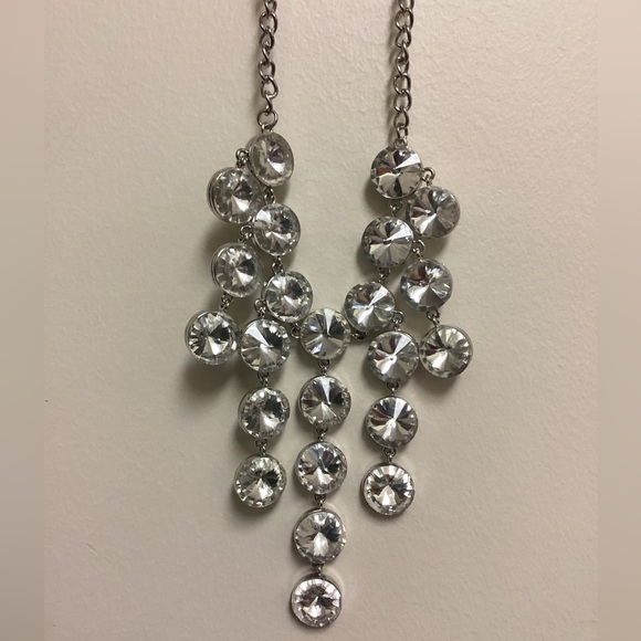 Paparazzi earring and Necklace Set - Picture 4 of 5